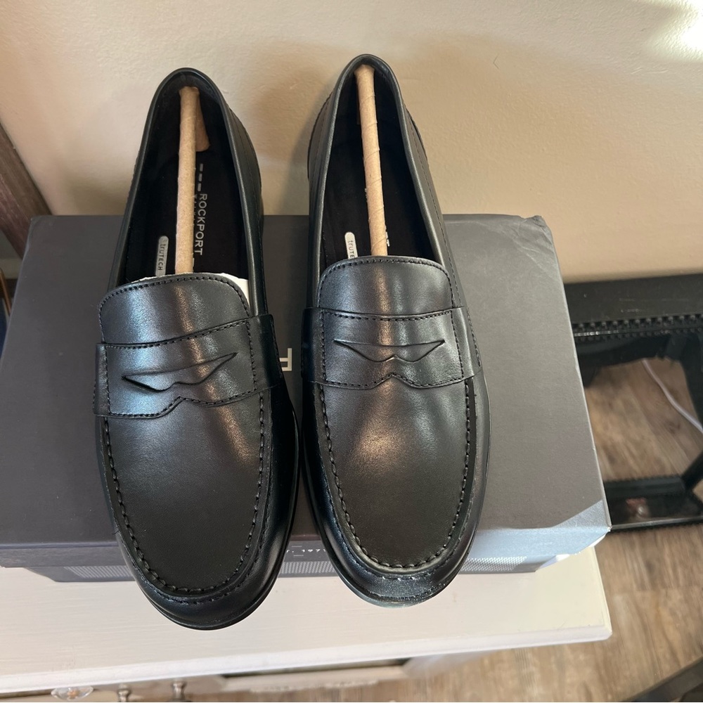 Rockport Classic black leather penny loafer New in Box 7W WIDE - Picture 6 of 7